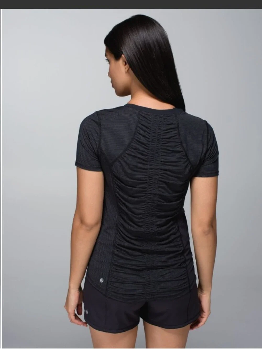 LULULEMON Runner Up Women’s 0/2? Black V-Neck Tee Stripe Ruching